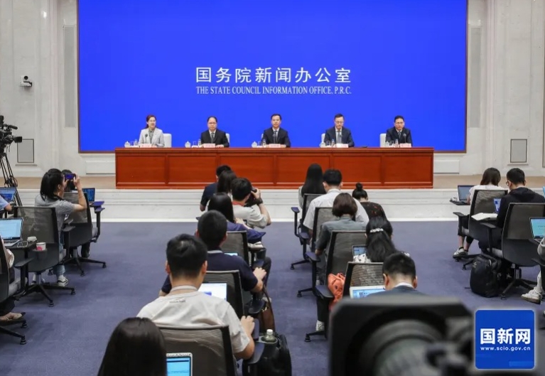 國(guó)家數(shù)據(jù)局：我國(guó)日均Token消耗量突破30萬(wàn)億